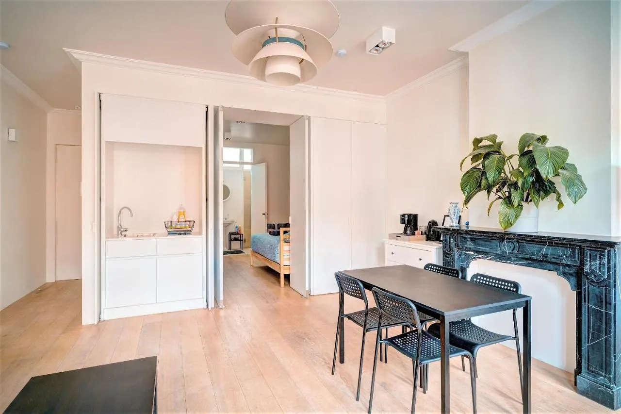 Apartment The Bright Stone Lodge. Heart Of Antwerp